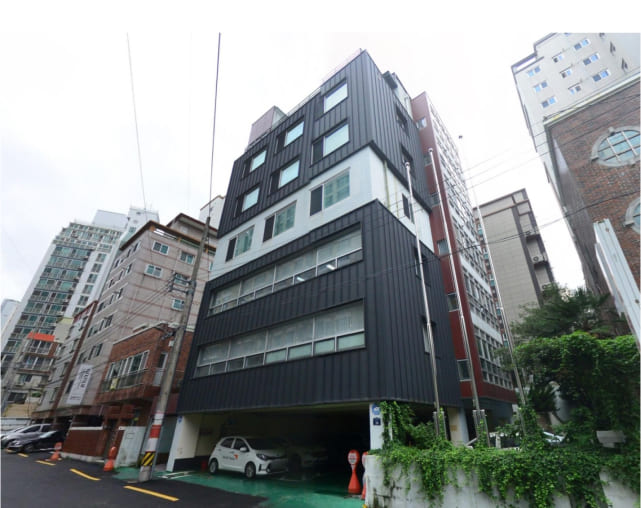 부산광역시에 개소한 희망디딤돌 부산센터 건물 모습.